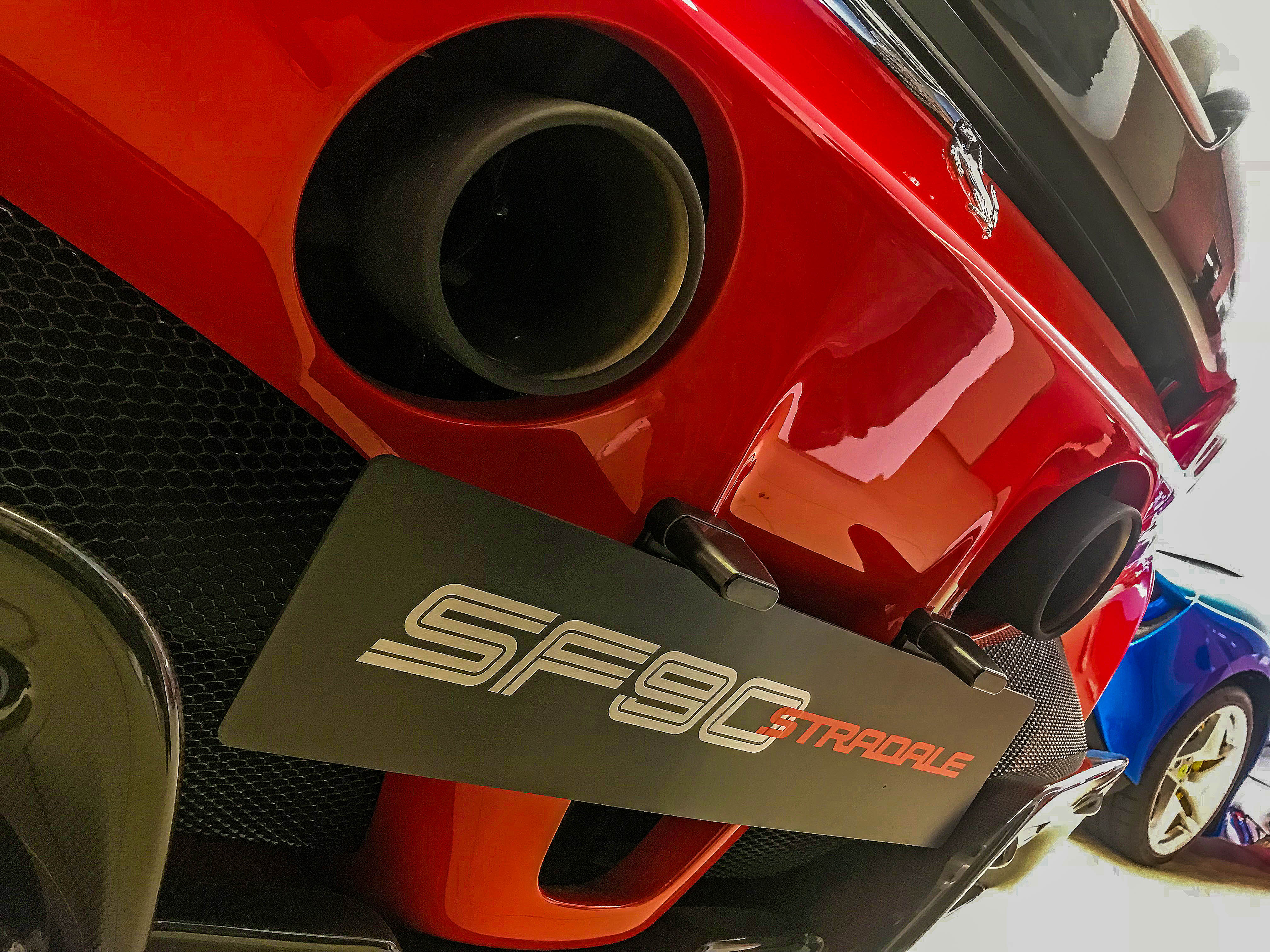 法拉利超跑设计师操刀设计 剑指问界M9!广汽昊铂HL预售:27.98万起