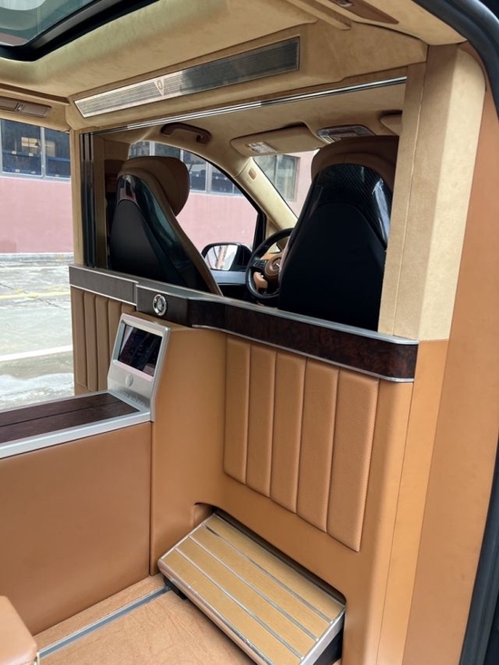 成都奔驰Metris加版团购价格49万起