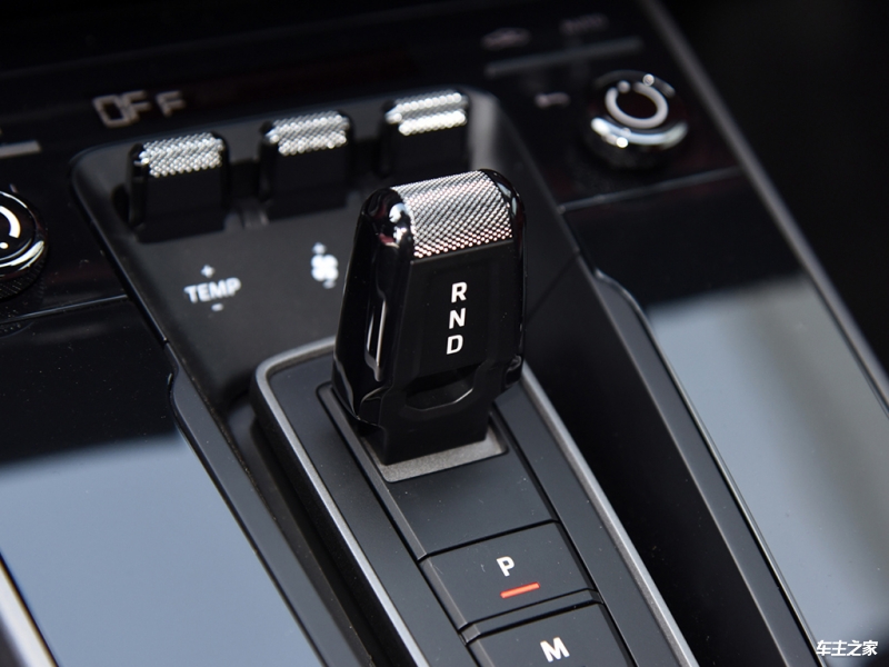 超霸美版让利5.8万 欢迎上门试驾