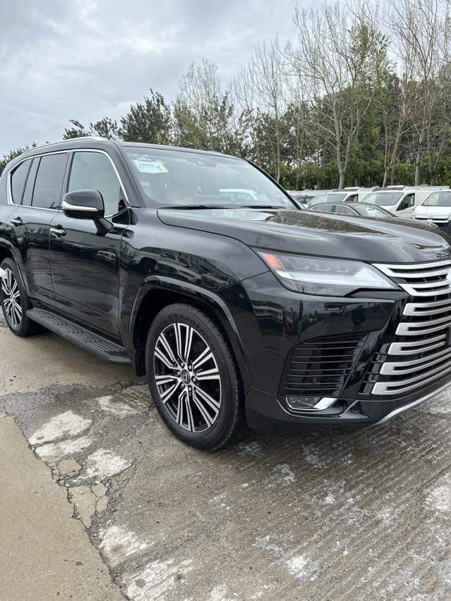 成都雷克萨斯LX中东版新款团购钜惠10万 仅售170万