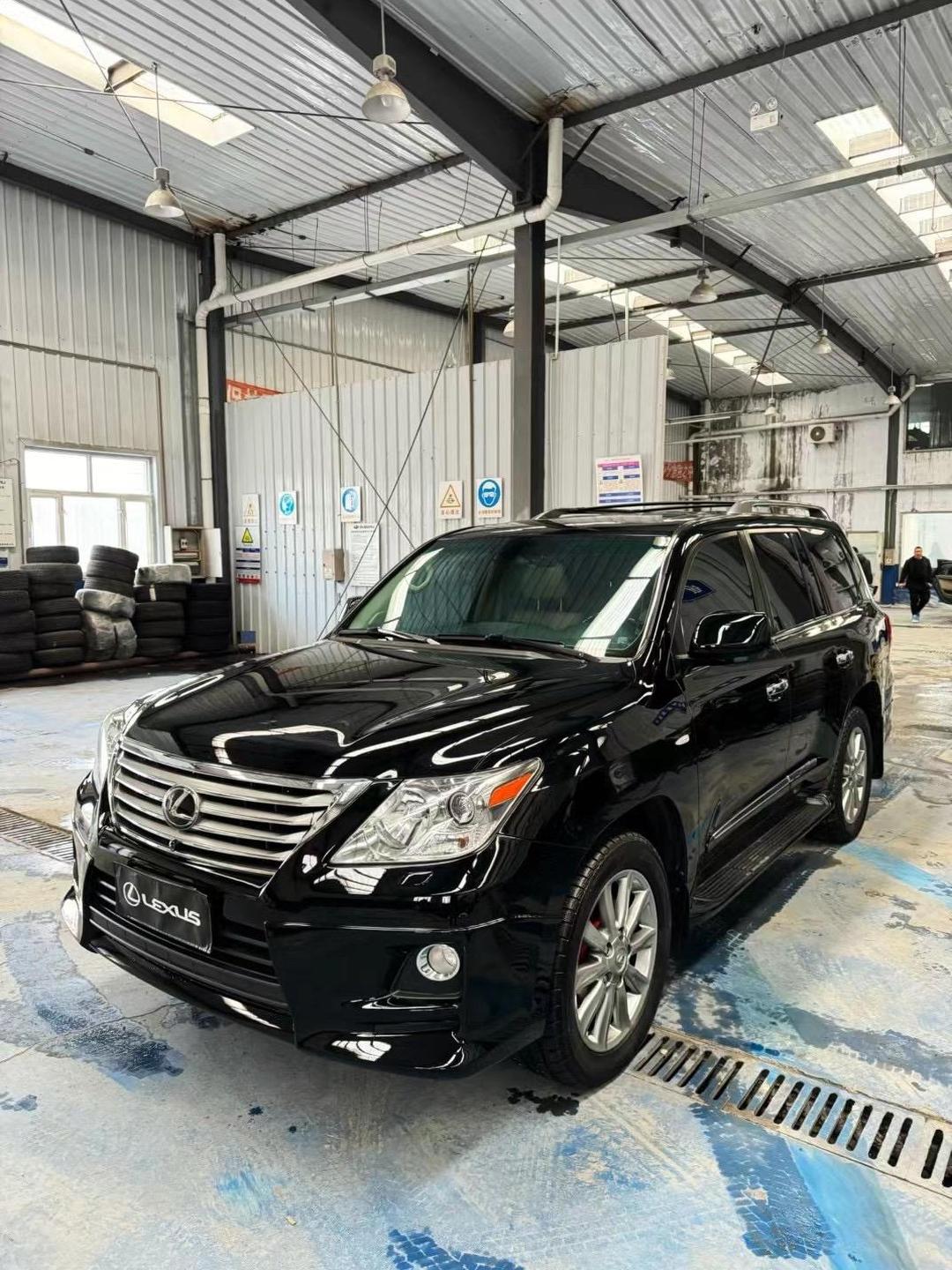 雷克萨斯LX中东版团购最高优惠40万 欢迎前来试驾