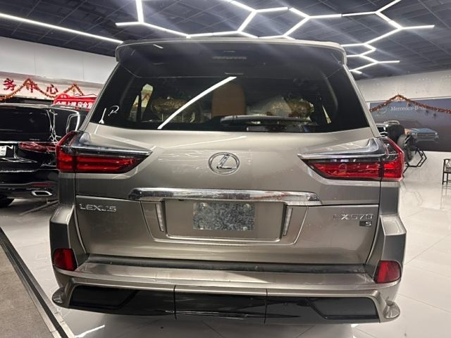 雷克萨斯LX中东版团购最高优惠40万 欢迎前来试驾