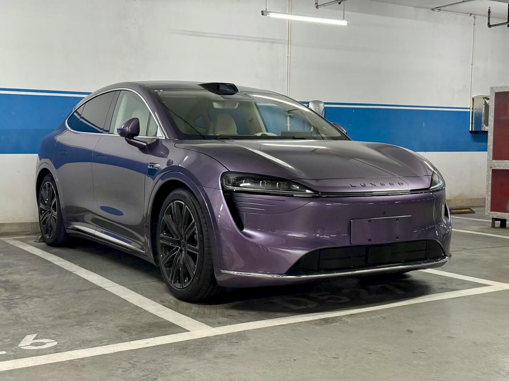 刘亦菲谈智界R7：这是我第一次开电车 我很喜欢“凭天赋去颠覆”