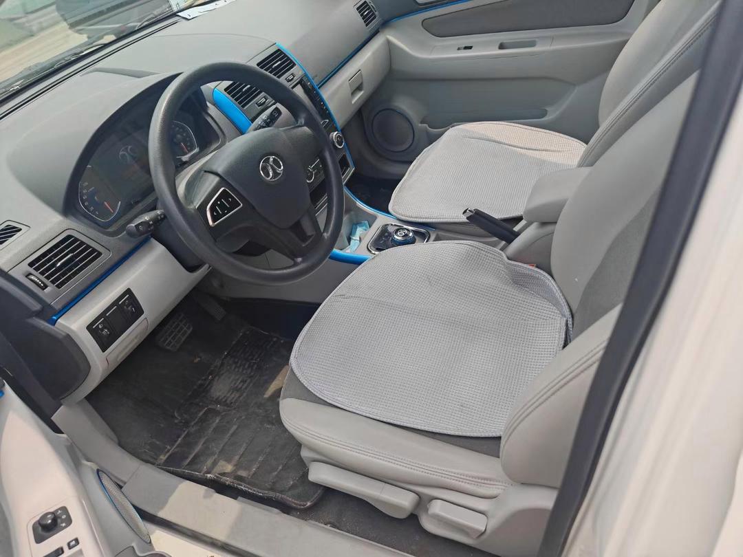 二手电动车卖车16万 换电池却要22万 车主该咋办