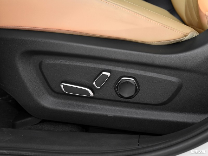 成都长安UNI-K优惠高达3.00万 最低仅售12.99万