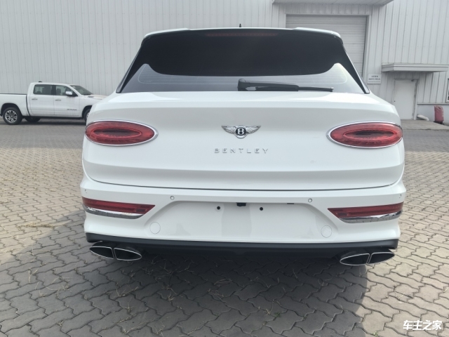 成都添越团购价格276万起 欢迎上门试驾