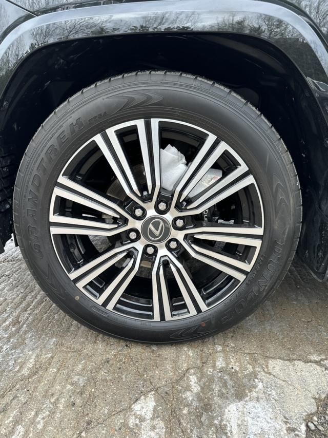 成都远卓名车凌志LX美规版钜惠89万元 最低145万