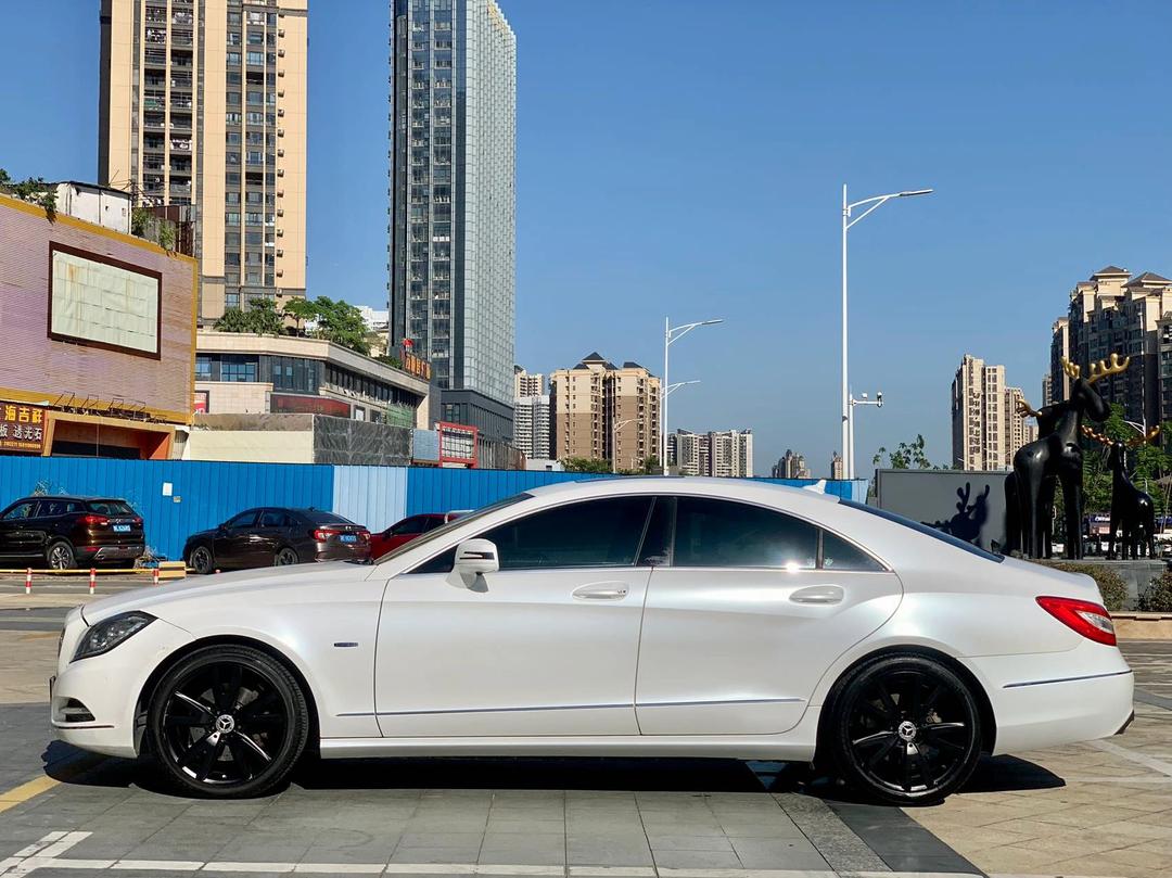 现购平行进口奔驰GLS墨版享20.8万优惠 最低99万