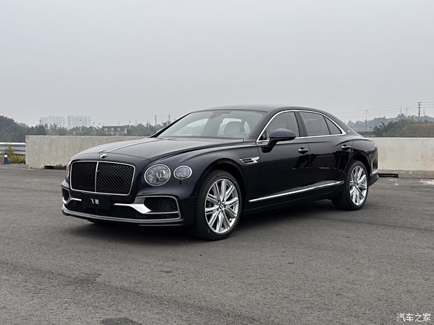 深圳成美名车中心飞驰限时优惠 目前279万元起售