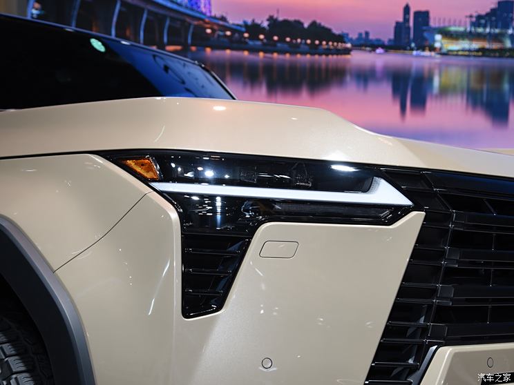 雷克萨斯GX中东版限时优惠高达6万 欢迎垂询