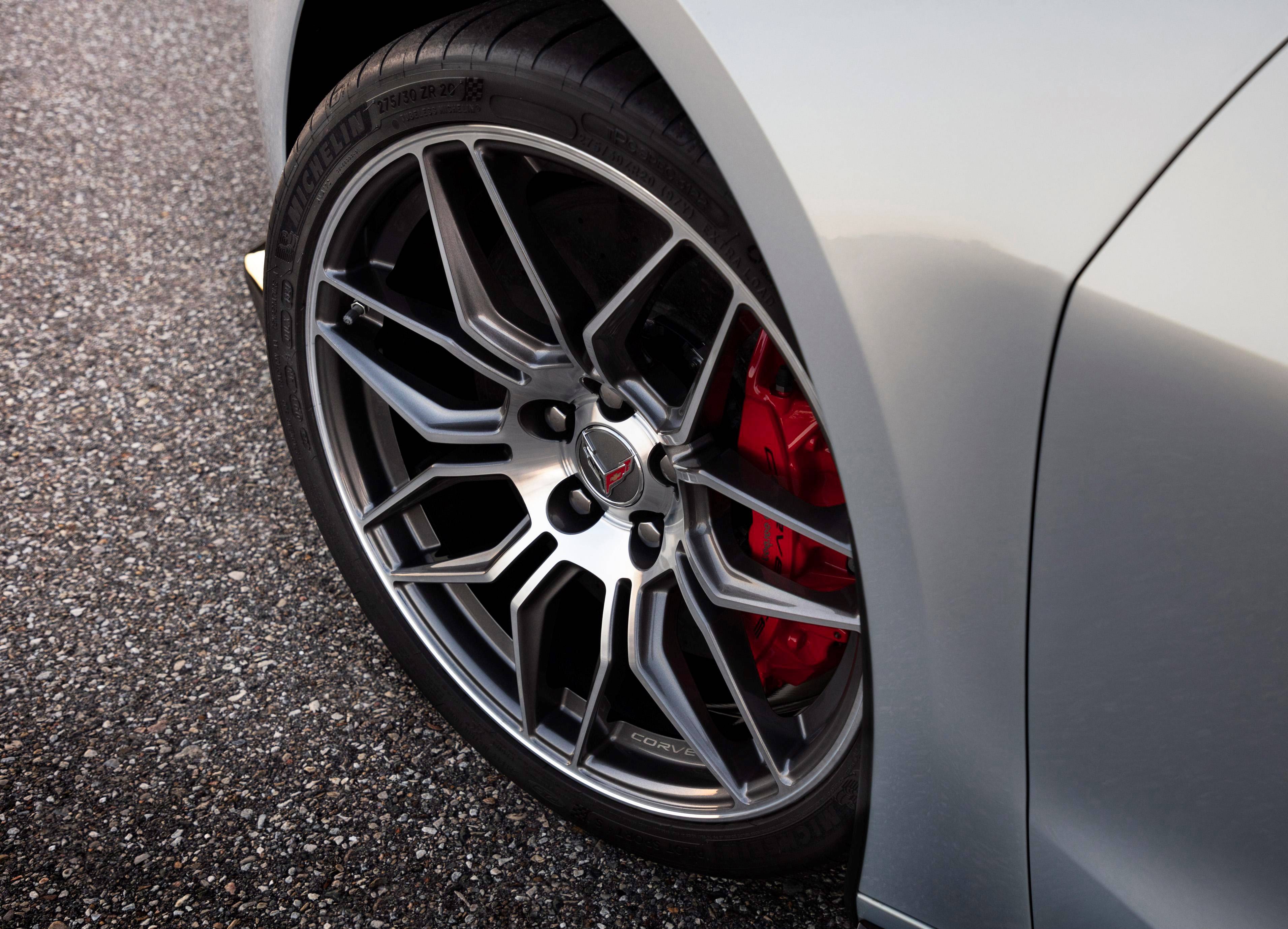 有创新有传承 科尔维特C9概念车官图发布 不再配备内燃机