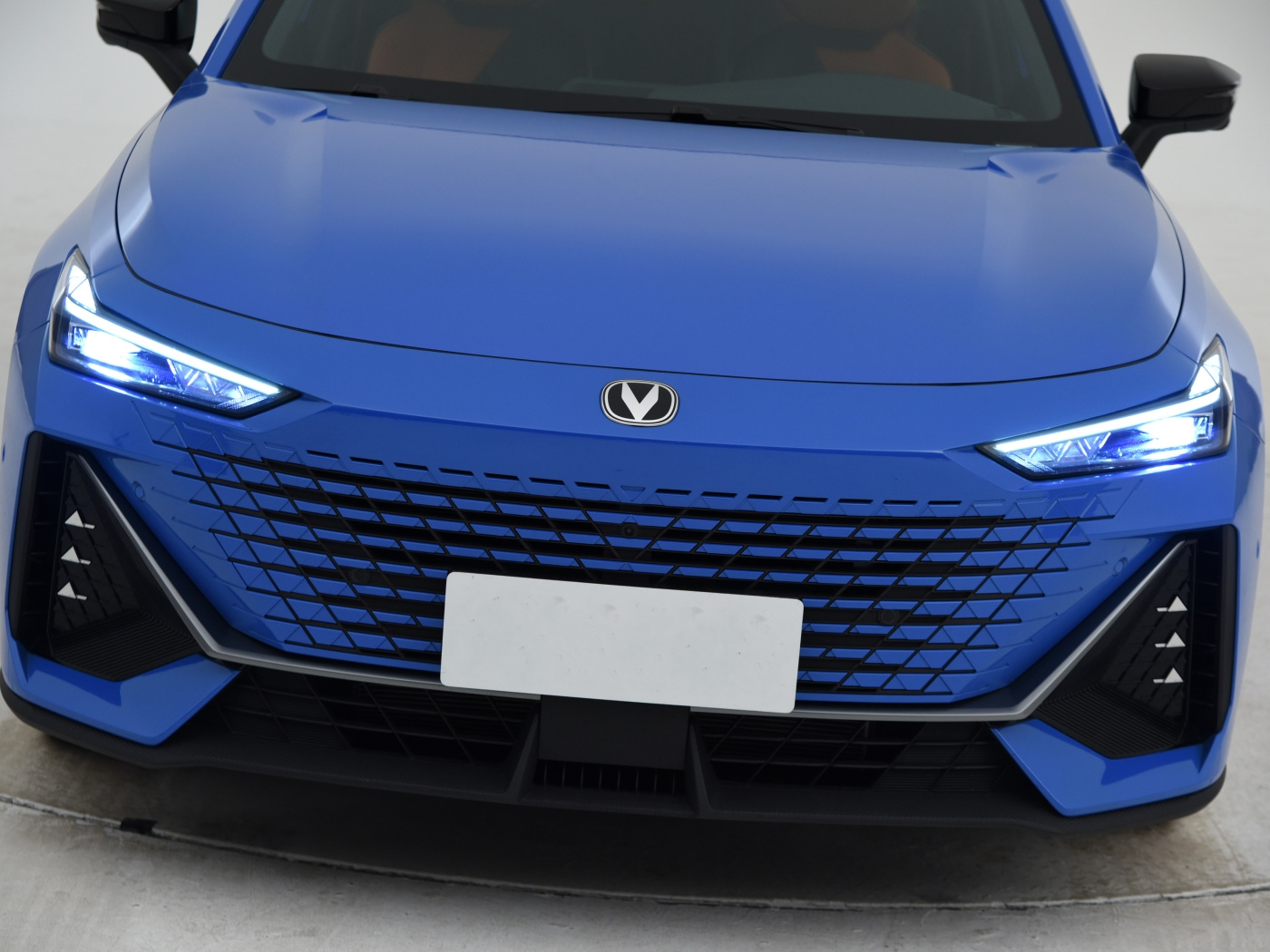 成华长安猎手价格最低13.49万起 最高优惠0.90万