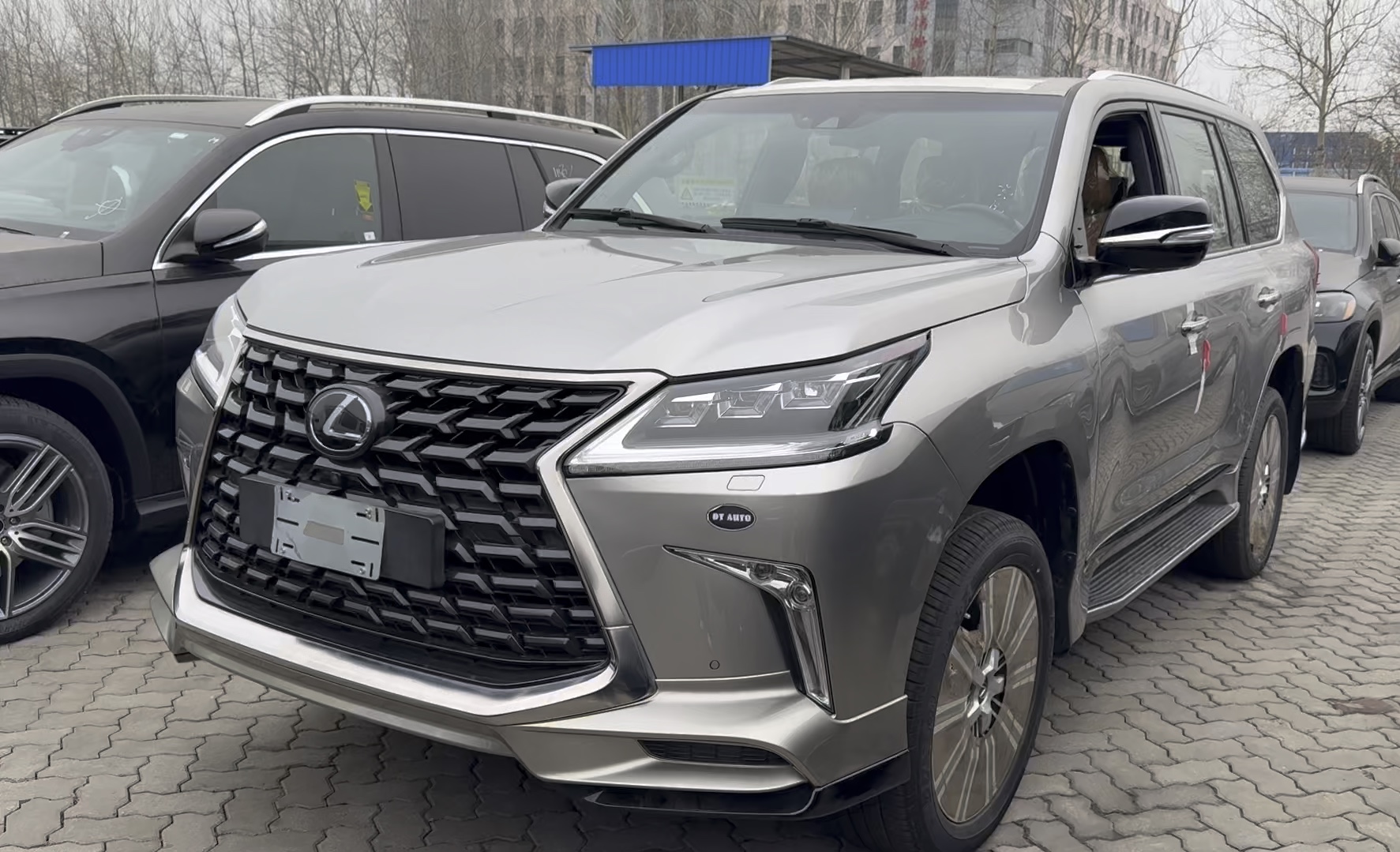 平行进口雷克萨斯LX美规版最低报价145万起 欢迎到店试驾