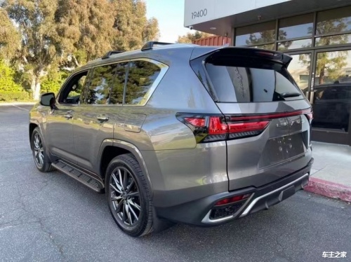 成都雷克萨斯LX加版新款平价销售140万起