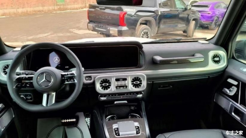 成都奔驰G级加版新款价格最低209万起售 欢迎前来试驾