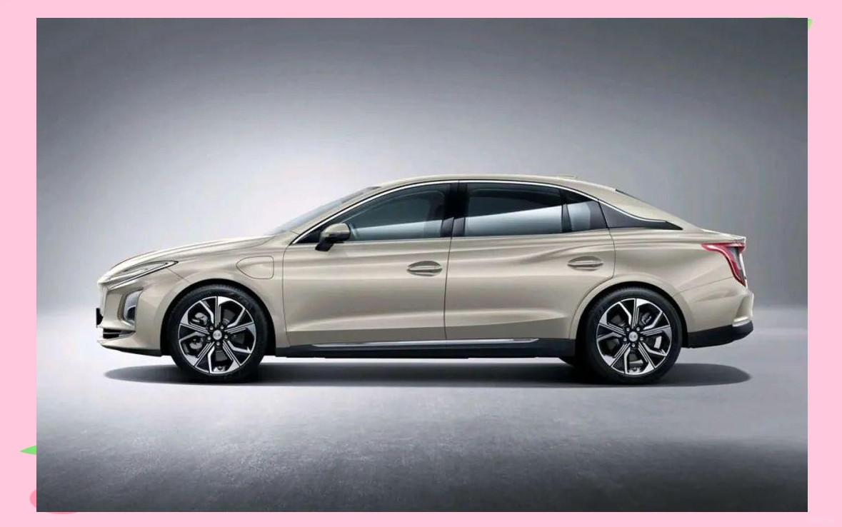 售12.18万起/共推出4款车型 2025款红旗E-QM5正式上市