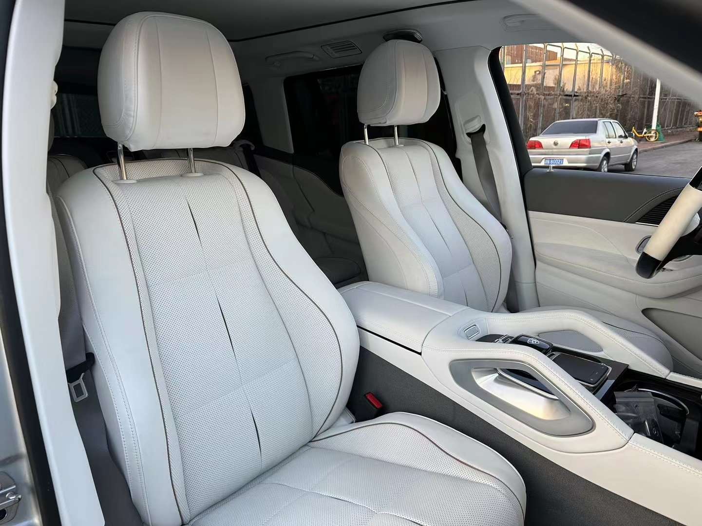 现购迈巴赫GLS级美版让利20万 欢迎上门试驾